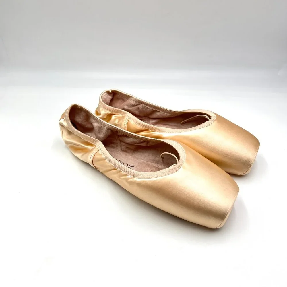 Capezio Womens Size 11.5 Donatella 1138W #2 Petal Pink Pointe Ballet Dance Shoes